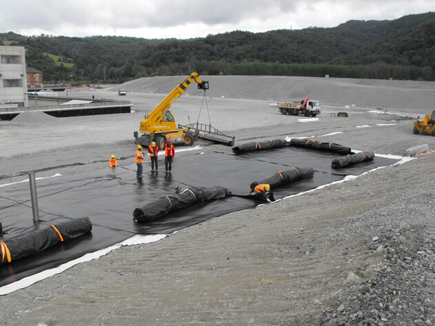 Intervento di posa telo in HDPE