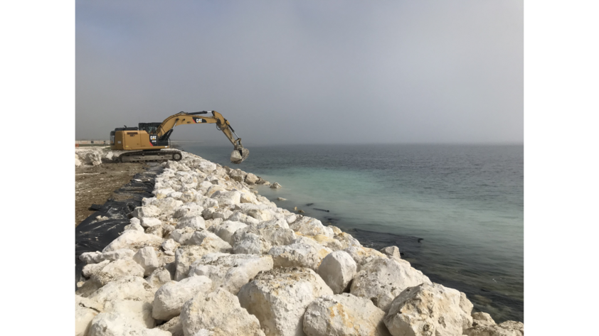 Construction of a breakwater to protect the intervention on the Micorosa area